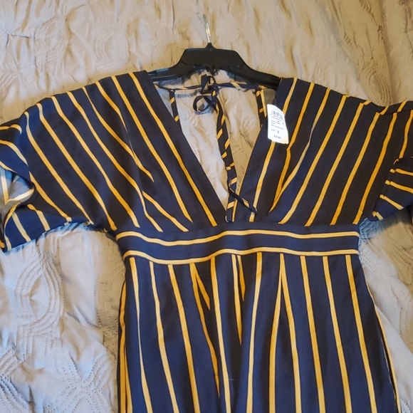 Jumpsuit - Picture 2 of 4